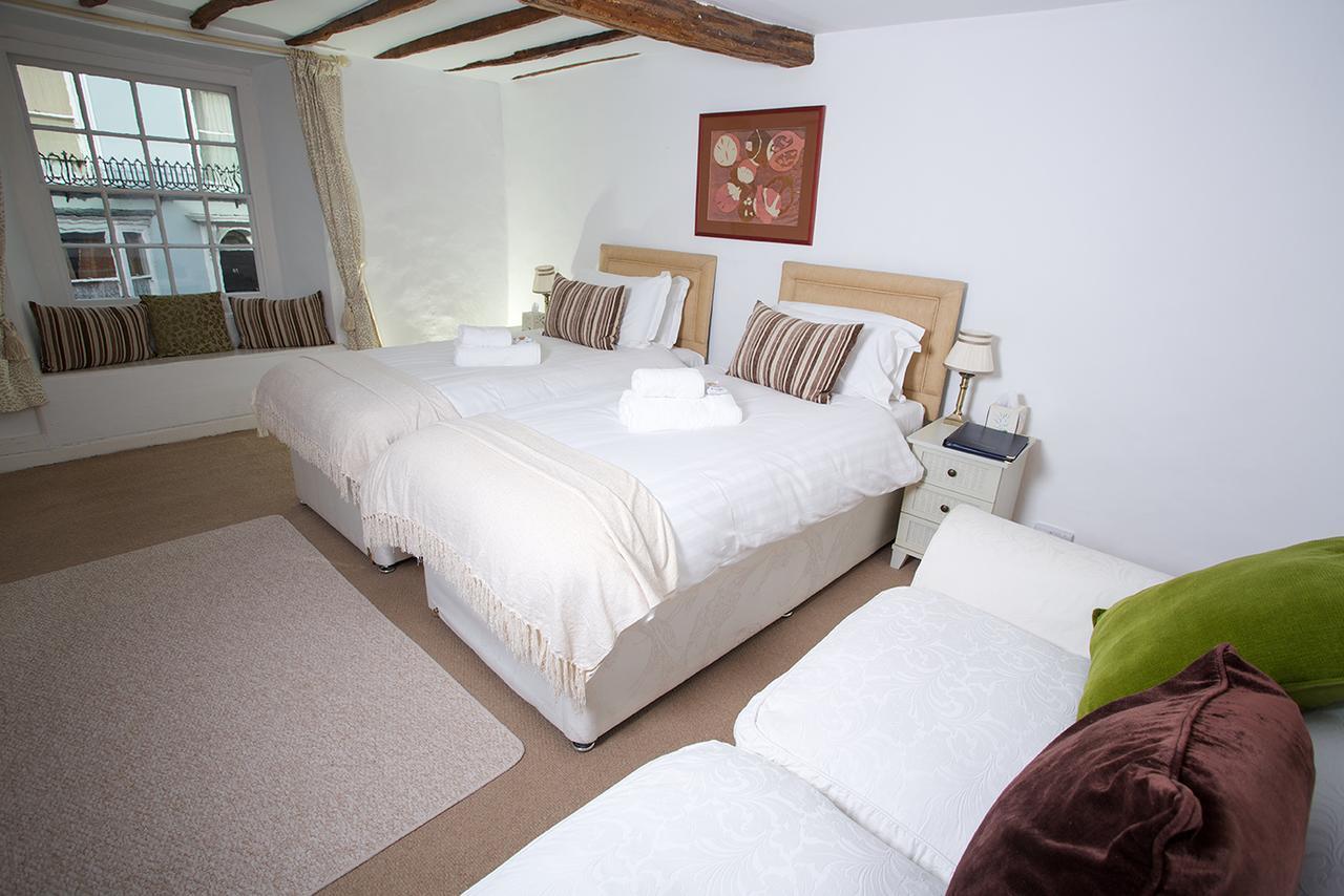 Ashburton Court 79 Bed & Breakfast Exterior foto